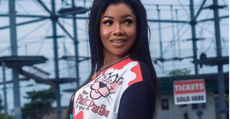 BBNaija: ‘This Is My Life’ – Tacha Kneels, Begs Ebuka, Biggie