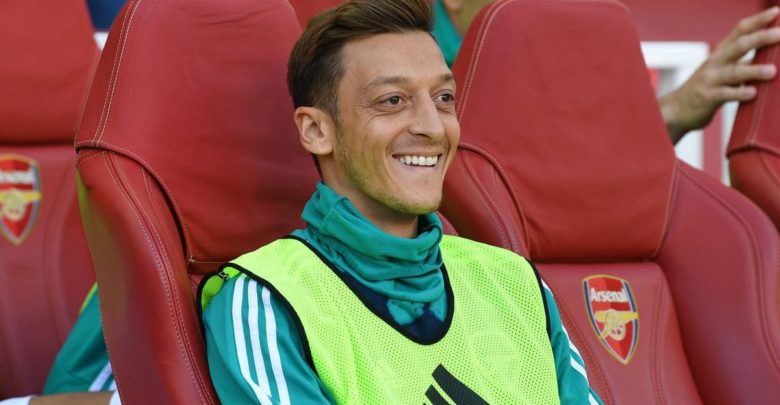 Arsenal vs Bournemouth: Emery Sends Fresh Message To Mesut Ozil